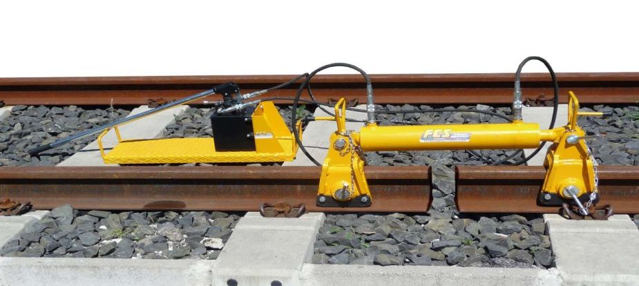 Clemă hidraulică pentru apropiat/depărtat șine MI 8