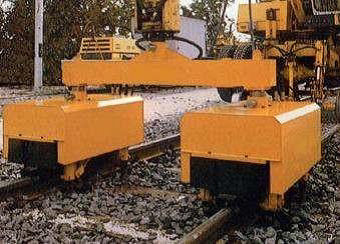 Dispozitiv-hidraulic-de-burat-si-compactat-GRV-4