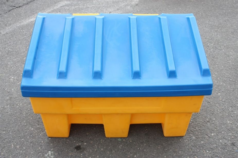 Containere din polietilenă pentru nisip, sare și material absorbant