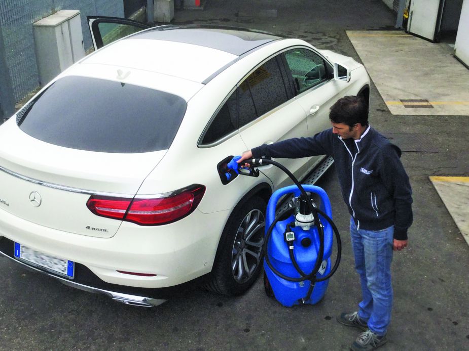 wp-content/uploads/2023/10/Emilcaddy-Adblue®-Car-Service-3.jpg